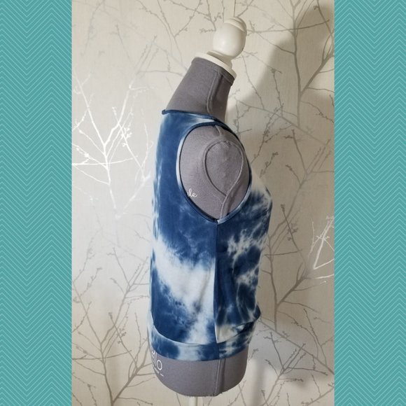 Caution To The Wind Blue Tie Dye Cropped Tank - Picture 2 of 3